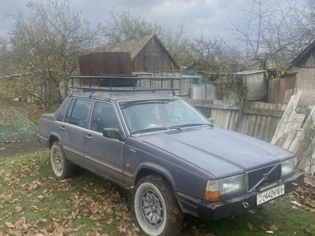 Сірий Вольво 760, об'ємом двигуна 0 л та пробігом 400 тис. км за 2200 $, фото 2 на Automoto.ua