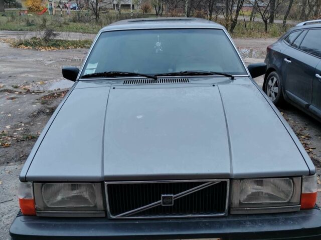 Серый Вольво 760, объемом двигателя 2.3 л и пробегом 400 тыс. км за 1000 $, фото 4 на Automoto.ua