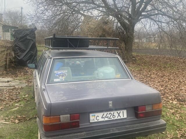 Сірий Вольво 760, об'ємом двигуна 0 л та пробігом 400 тис. км за 2200 $, фото 5 на Automoto.ua