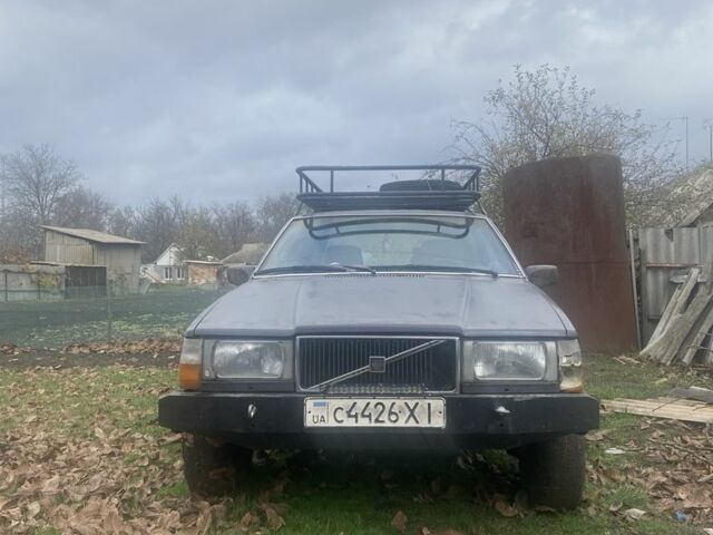 Сірий Вольво 760, об'ємом двигуна 0 л та пробігом 400 тис. км за 2200 $, фото 1 на Automoto.ua
