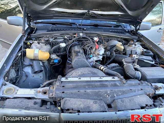 Серый Вольво 760, объемом двигателя 2.3 л и пробегом 252 тыс. км за 1670 $, фото 4 на Automoto.ua