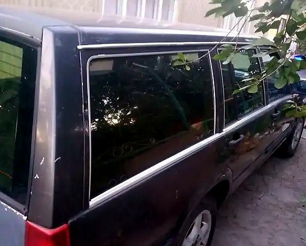 Серый Вольво 760, объемом двигателя 2.3 л и пробегом 250 тыс. км за 1000 $, фото 7 на Automoto.ua