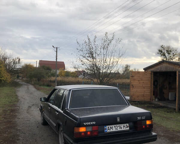 Синий Вольво 760, объемом двигателя 2.4 л и пробегом 600 тыс. км за 2500 $, фото 17 на Automoto.ua