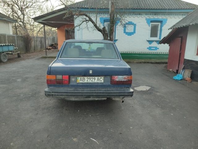 Синий Вольво 760, объемом двигателя 2 л и пробегом 345 тыс. км за 828 $, фото 1 на Automoto.ua