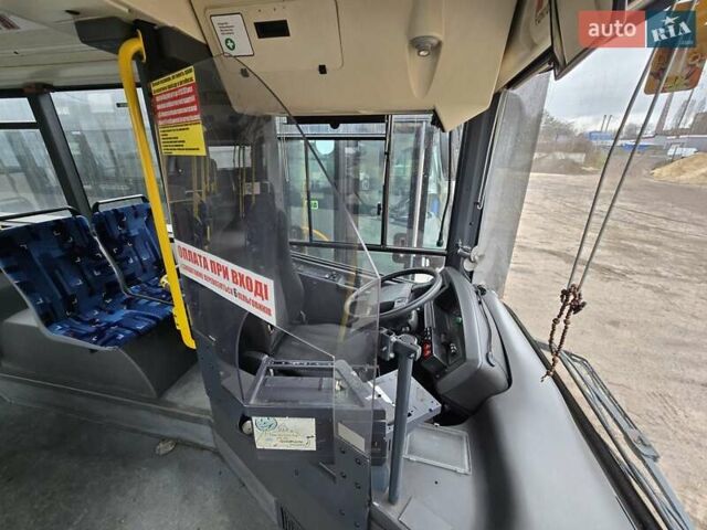 Белый Вольво 7700, объемом двигателя 9.37 л и пробегом 500 тыс. км за 17900 $, фото 5 на Automoto.ua