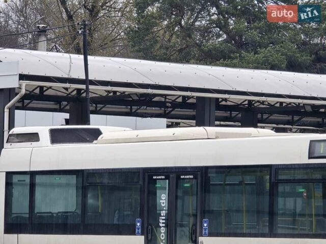 Белый Вольво 7700, объемом двигателя 9.37 л и пробегом 500 тыс. км за 17900 $, фото 21 на Automoto.ua