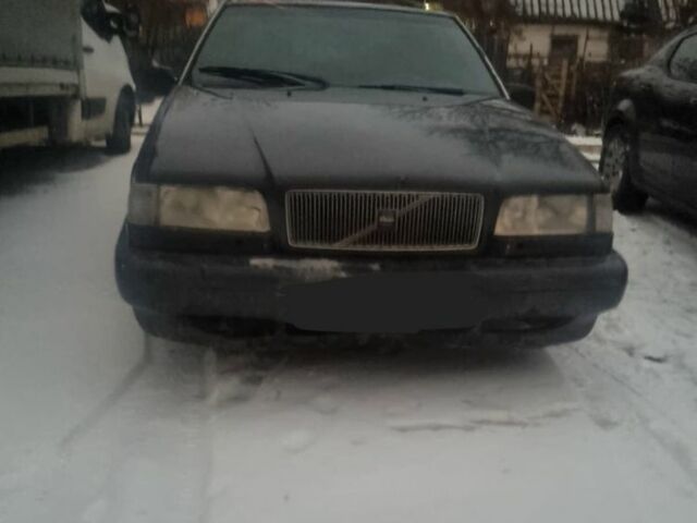 Черный Вольво 850, объемом двигателя 2.3 л и пробегом 300 тыс. км за 2500 $, фото 1 на Automoto.ua