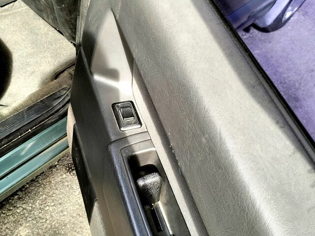 Вольво 850, об'ємом двигуна 2.4 л та пробігом 0 тис. км за 3000 $, фото 5 на Automoto.ua