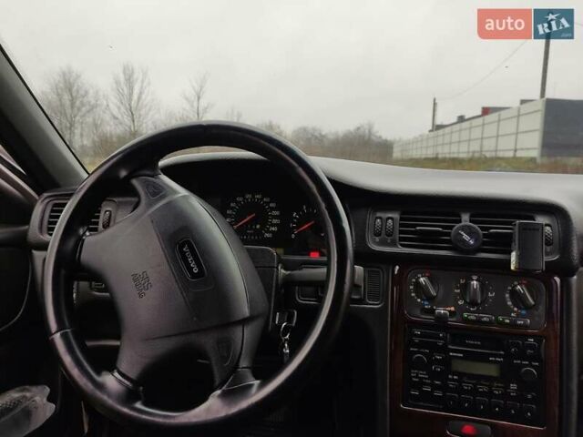 Серый Вольво 850, объемом двигателя 2.4 л и пробегом 350 тыс. км за 2200 $, фото 4 на Automoto.ua