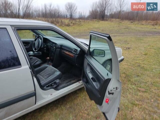 Серый Вольво 850, объемом двигателя 2.4 л и пробегом 350 тыс. км за 2200 $, фото 5 на Automoto.ua