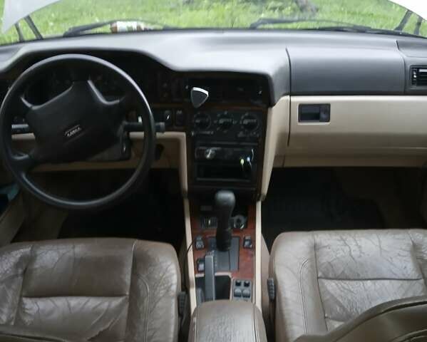 Серый Вольво 850, объемом двигателя 2.4 л и пробегом 345 тыс. км за 3300 $, фото 1 на Automoto.ua