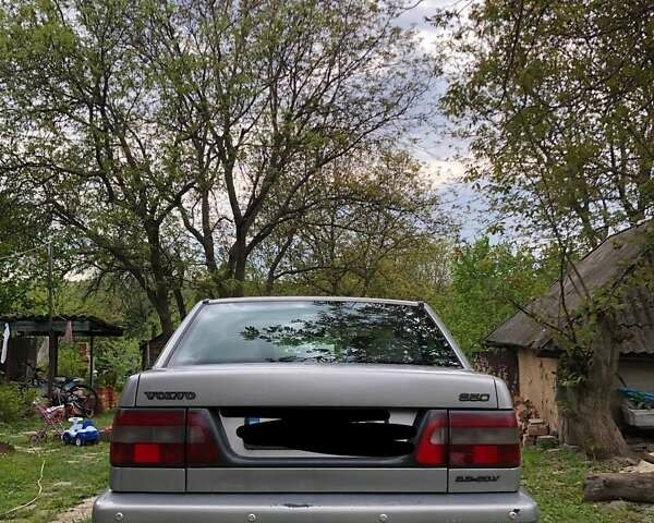 Серый Вольво 850, объемом двигателя 2.4 л и пробегом 345 тыс. км за 3300 $, фото 13 на Automoto.ua