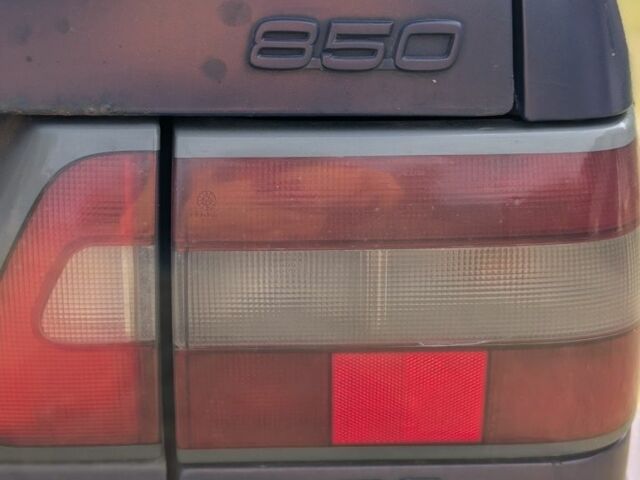 Синий Вольво 850, объемом двигателя 2.3 л и пробегом 305 тыс. км за 1750 $, фото 6 на Automoto.ua