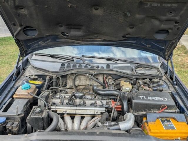Синий Вольво 850, объемом двигателя 2.3 л и пробегом 305 тыс. км за 1750 $, фото 1 на Automoto.ua