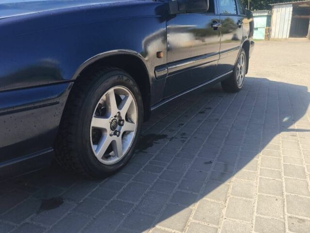 Синий Вольво 850, объемом двигателя 2.4 л и пробегом 3 тыс. км за 2800 $, фото 4 на Automoto.ua