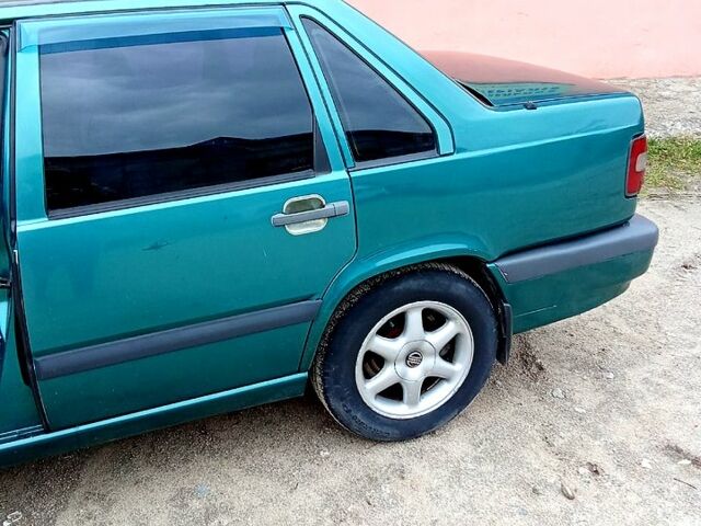 Зеленый Вольво 850, объемом двигателя 2.4 л и пробегом 0 тыс. км за 1700 $, фото 2 на Automoto.ua