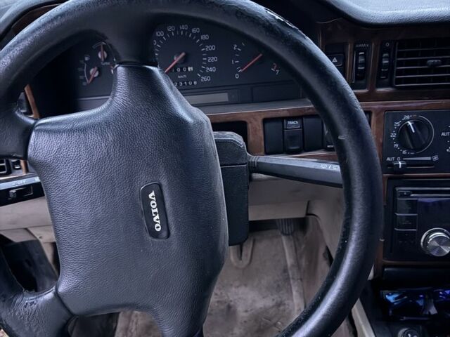 Зеленый Вольво 850, объемом двигателя 2 л и пробегом 2 тыс. км за 1400 $, фото 5 на Automoto.ua