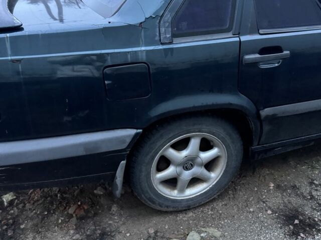 Зеленый Вольво 850, объемом двигателя 2 л и пробегом 2 тыс. км за 1400 $, фото 1 на Automoto.ua