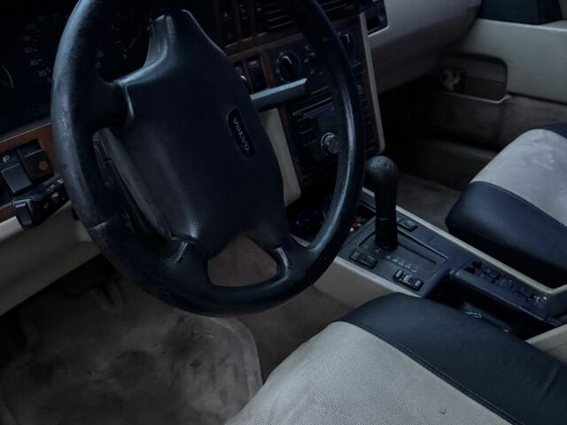 Зеленый Вольво 850, объемом двигателя 2 л и пробегом 2 тыс. км за 1400 $, фото 6 на Automoto.ua