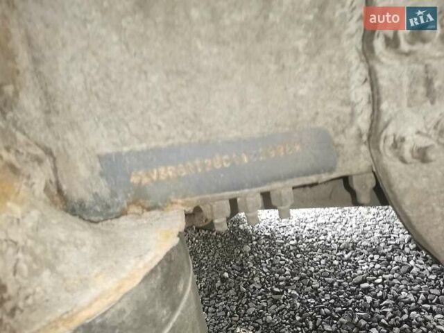 Желтый Вольво 8700, объемом двигателя 7.15 л и пробегом 485 тыс. км за 37074 $, фото 6 на Automoto.ua