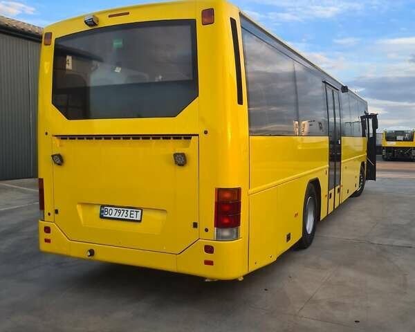 Желтый Вольво 8700, объемом двигателя 7.15 л и пробегом 485 тыс. км за 37074 $, фото 37 на Automoto.ua