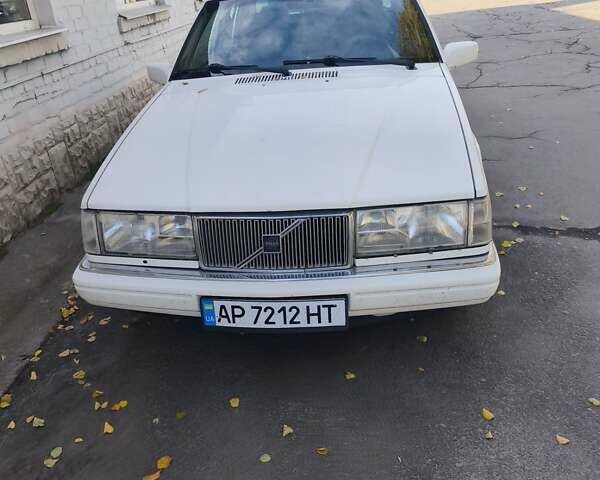 Білий Вольво 940, об'ємом двигуна 2.32 л та пробігом 300 тис. км за 3000 $, фото 1 на Automoto.ua
