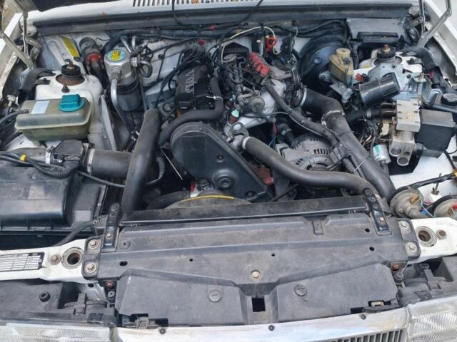 Білий Вольво 940, об'ємом двигуна 2.3 л та пробігом 300 тис. км за 3100 $, фото 8 на Automoto.ua