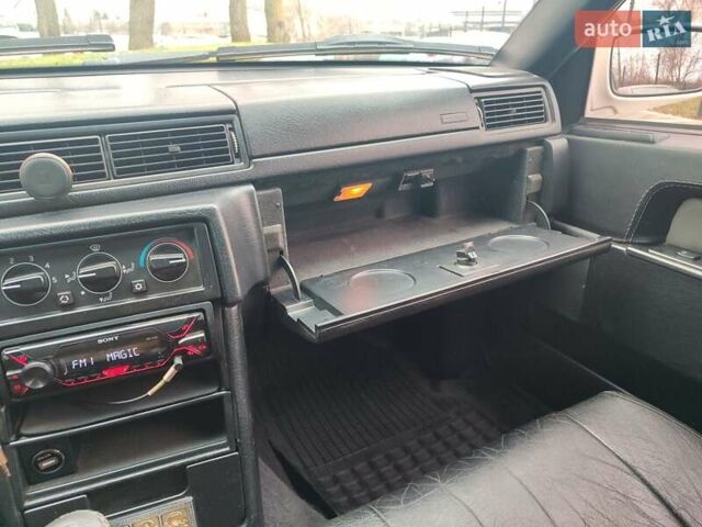 Белый Вольво 940, объемом двигателя 2.3 л и пробегом 398 тыс. км за 3200 $, фото 25 на Automoto.ua