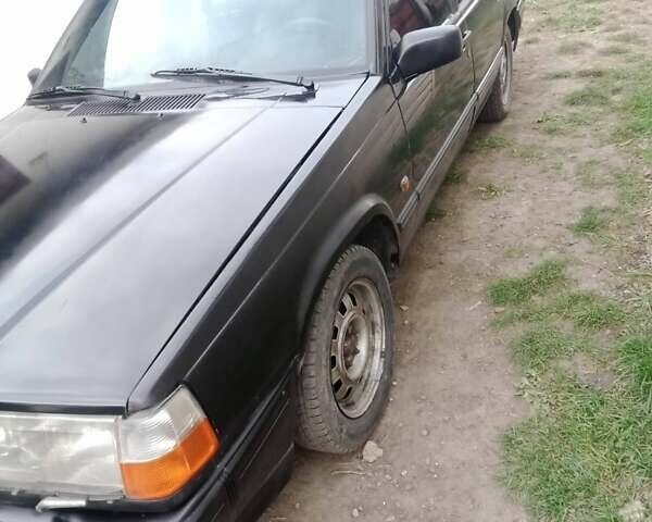 Чорний Вольво 940, об'ємом двигуна 2.3 л та пробігом 100 тис. км за 1500 $, фото 9 на Automoto.ua