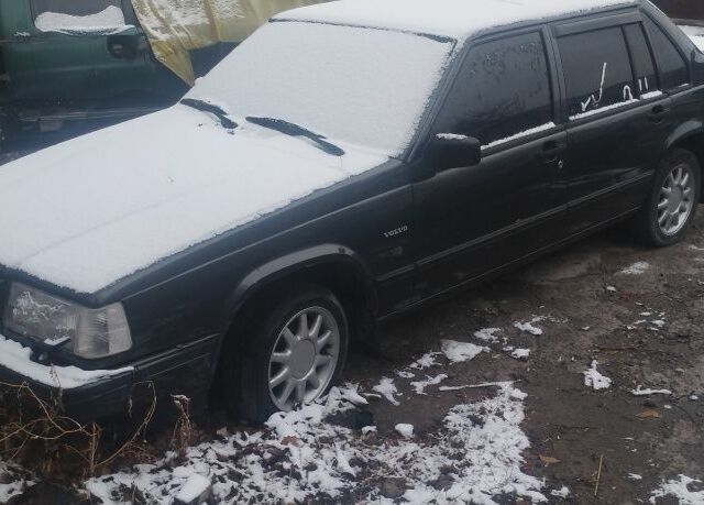 Серый Вольво 940, объемом двигателя 2.3 л и пробегом 260 тыс. км за 2200 $, фото 6 на Automoto.ua