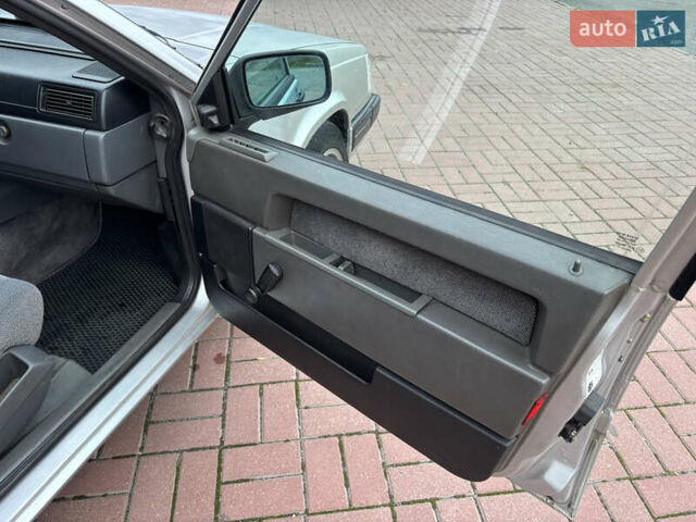 Вольво 940 1992 в Знаменке на Automoto.ua Серый Вольво 940, объемом двигателя 2.3 л и пробегом 168 тыс. км за 1900 $, фото 25 на Automoto.ua