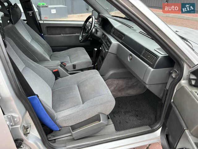 Вольво 940 1992 в Знаменке на Automoto.ua Серый Вольво 940, объемом двигателя 2.3 л и пробегом 168 тыс. км за 1900 $, фото 24 на Automoto.ua