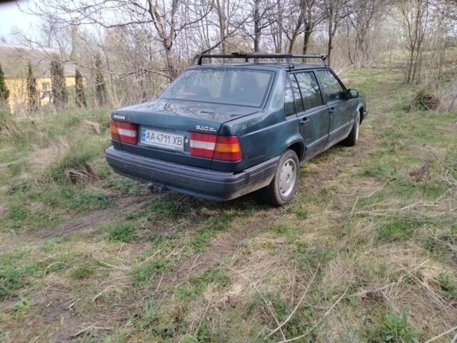 Зеленый Вольво 940, объемом двигателя 2.3 л и пробегом 550 тыс. км за 1000 $, фото 1 на Automoto.ua