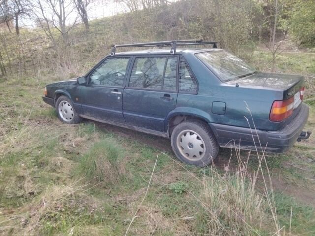 Зеленый Вольво 940, объемом двигателя 2.3 л и пробегом 550 тыс. км за 1000 $, фото 2 на Automoto.ua