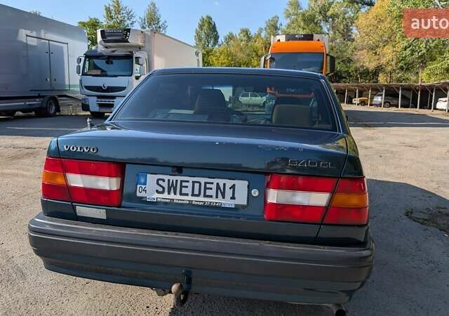 Зеленый Вольво 940, объемом двигателя 2.3 л и пробегом 260 тыс. км за 3300 $, фото 2 на Automoto.ua