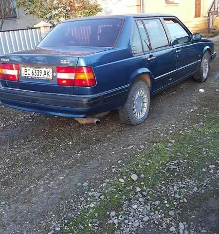 Синий Вольво 960, объемом двигателя 2.4 л и пробегом 180 тыс. км за 2900 $, фото 1 на Automoto.ua