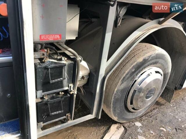 Білий Вольво Б12, об'ємом двигуна 12 л та пробігом 600 тис. км за 43720 $, фото 4 на Automoto.ua