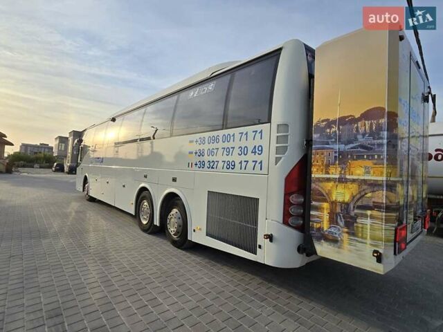 Белый Вольво Б12, объемом двигателя 12 л и пробегом 140 тыс. км за 69500 $, фото 8 на Automoto.ua