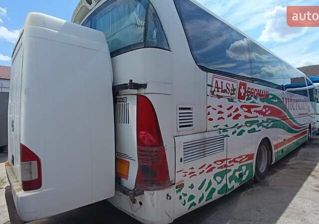 Белый Вольво Б12, объемом двигателя 12.13 л и пробегом 402 тыс. км за 39000 $, фото 9 на Automoto.ua