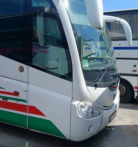 Белый Вольво Б12, объемом двигателя 12.13 л и пробегом 402 тыс. км за 39000 $, фото 5 на Automoto.ua