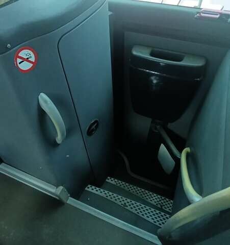 Белый Вольво Б12, объемом двигателя 12.13 л и пробегом 402 тыс. км за 39000 $, фото 15 на Automoto.ua