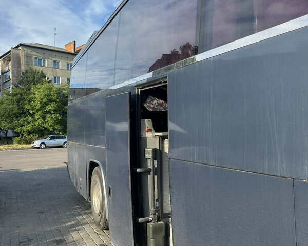 Серый Вольво Б12, объемом двигателя 12.1 л и пробегом 800 тыс. км за 20000 $, фото 3 на Automoto.ua
