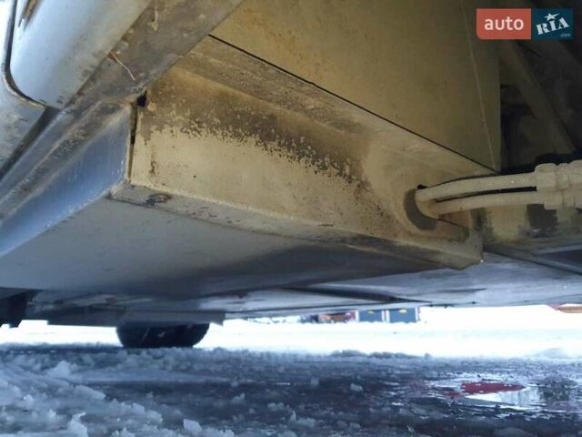 Серый Вольво Б12, объемом двигателя 12 л и пробегом 265 тыс. км за 48841 $, фото 7 на Automoto.ua