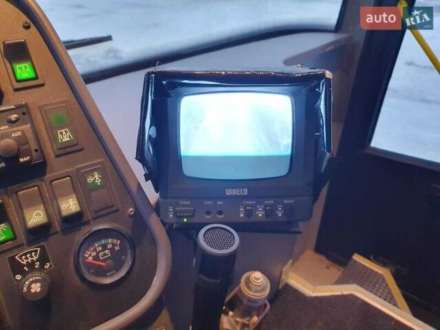 Серый Вольво Б12, объемом двигателя 12 л и пробегом 265 тыс. км за 48841 $, фото 12 на Automoto.ua