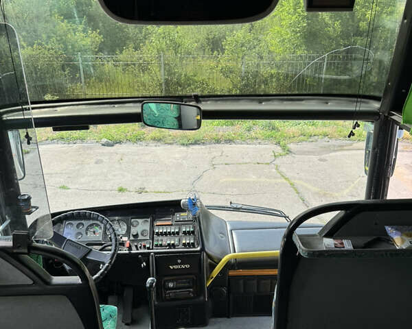 Белый Вольво B6, объемом двигателя 0 л и пробегом 896 тыс. км за 6500 $, фото 6 на Automoto.ua
