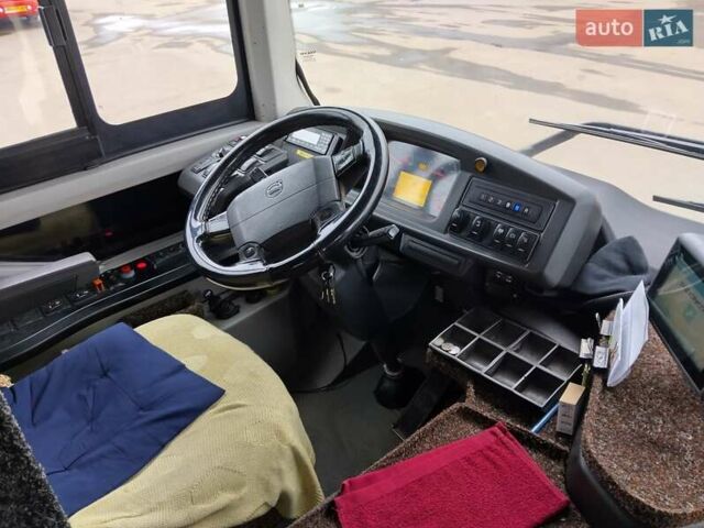 Желтый Вольво Б7Р, объемом двигателя 9.4 л и пробегом 500 тыс. км за 29900 $, фото 10 на Automoto.ua