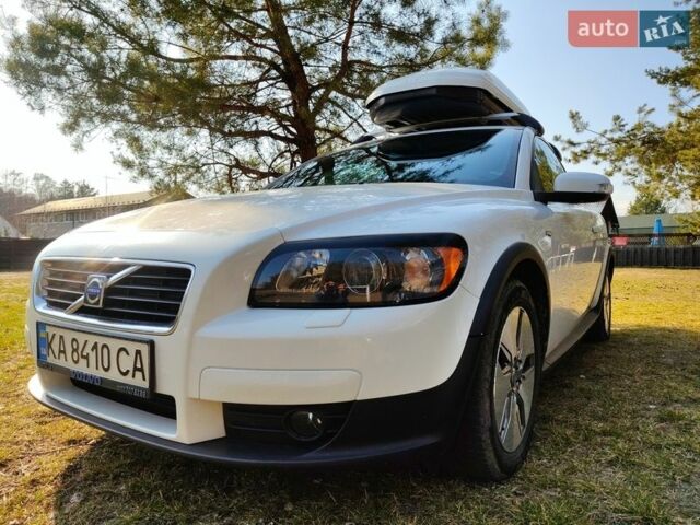 Білий Вольво C30, об'ємом двигуна 1.56 л та пробігом 300 тис. км за 5900 $, фото 19 на Automoto.ua