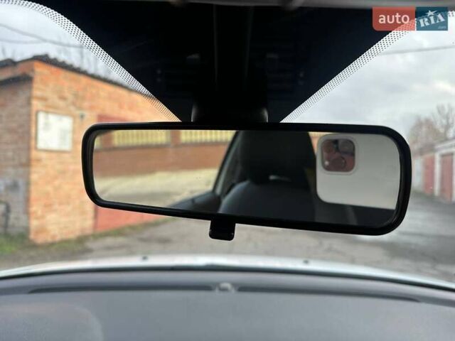 Белый Вольво Ц30, объемом двигателя 1.98 л и пробегом 196 тыс. км за 7600 $, фото 47 на Automoto.ua