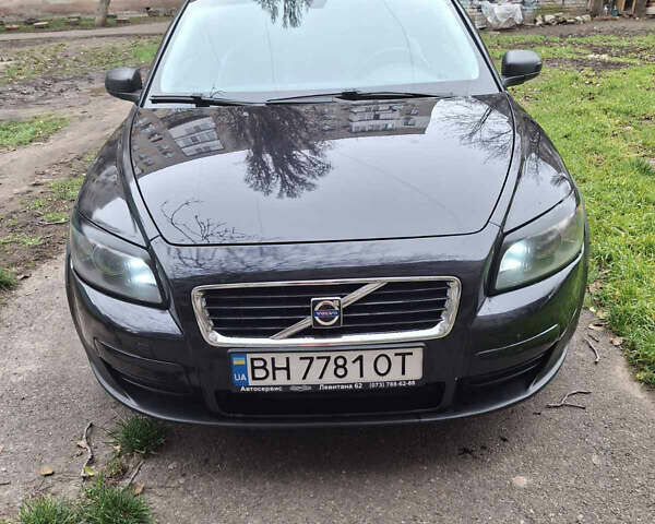 Черный Вольво Ц30, объемом двигателя 1.6 л и пробегом 286 тыс. км за 5200 $, фото 1 на Automoto.ua