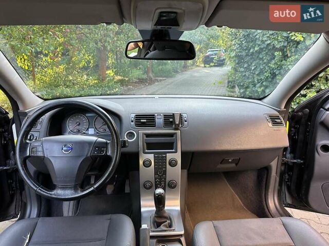 Чорний Вольво C30, об'ємом двигуна 1.6 л та пробігом 270 тис. км за 5999 $, фото 7 на Automoto.ua